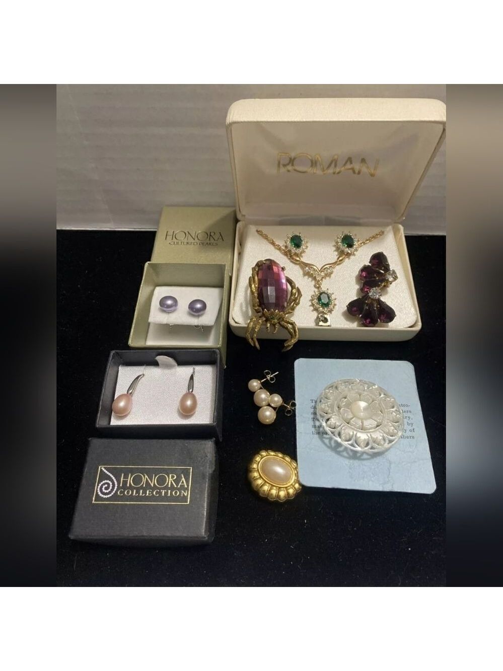 Vtg Jewelry Lot Honora Pearl Roman Joan Rivers Amethyst Clipon Spider Brooch
